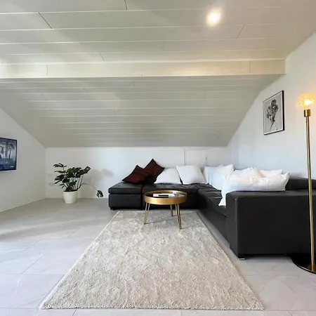 Appartement 4bed I Klima I 3 I Wash I Kueche I Parkplatz Traunreut